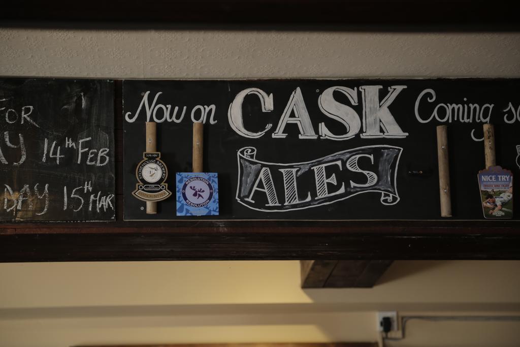 Hanmer Arms Eksteriør bilde